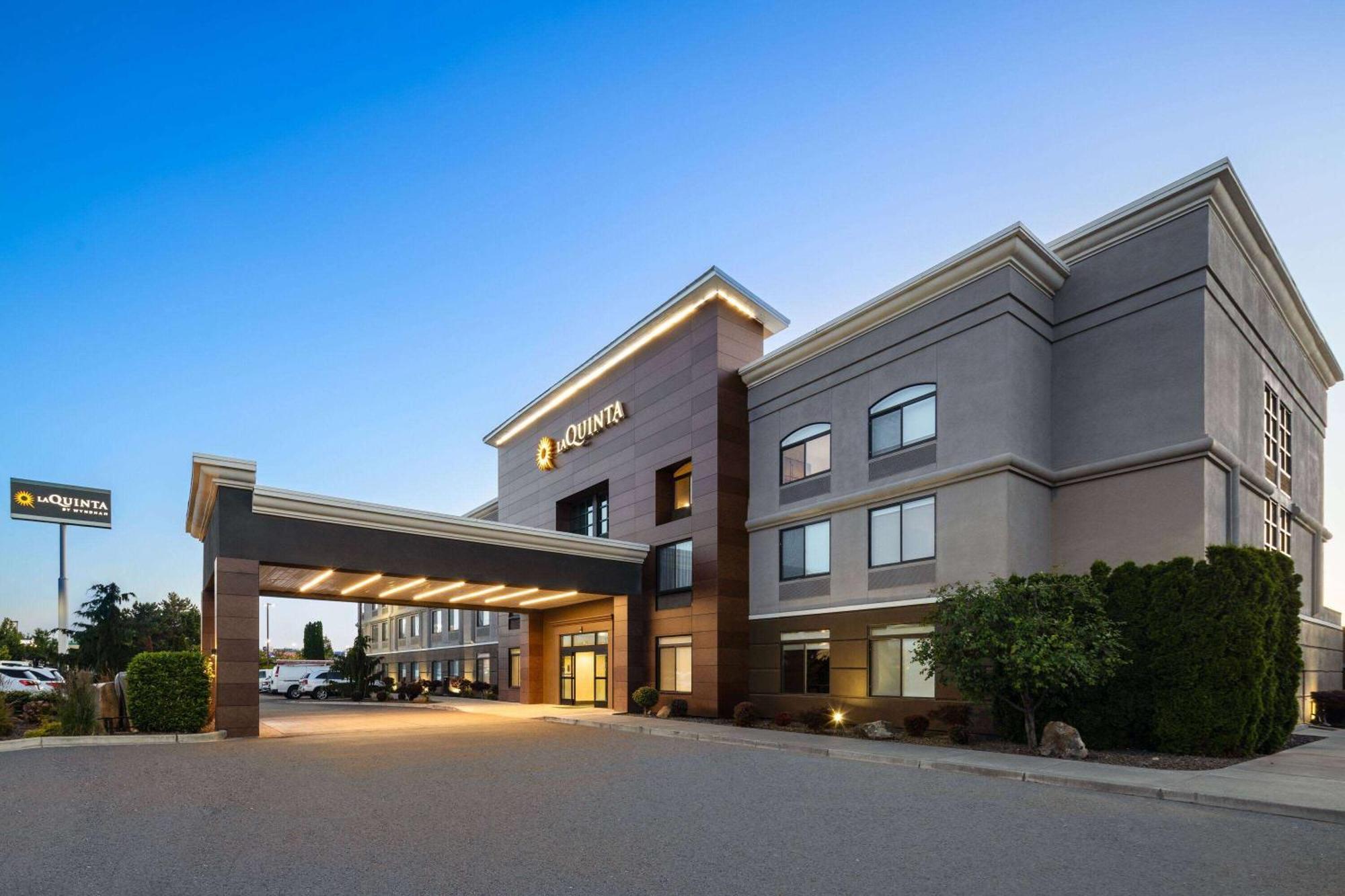 La Quinta By Wyndham Kennewick Hotel Exterior foto