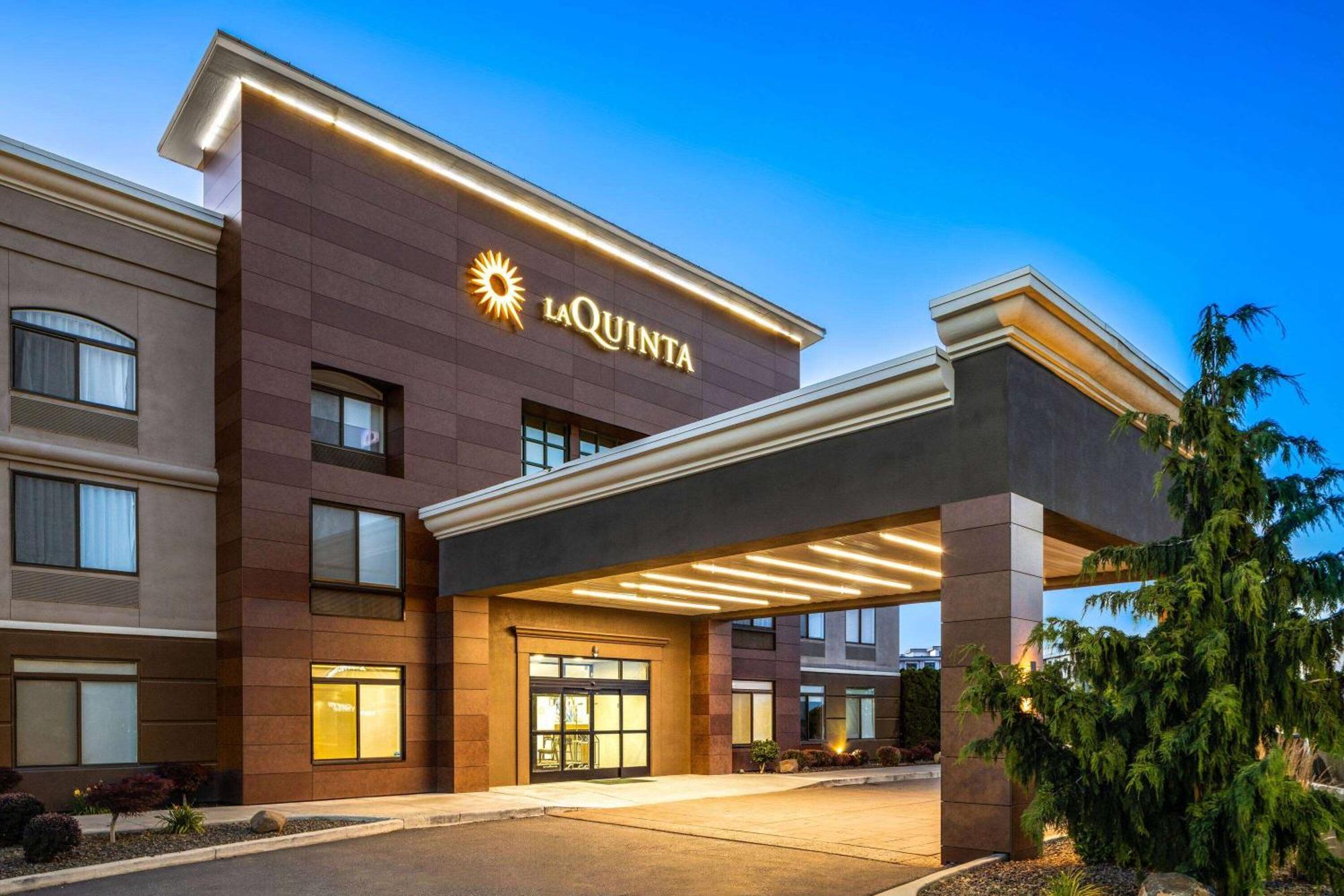 La Quinta By Wyndham Kennewick Hotel Exterior foto
